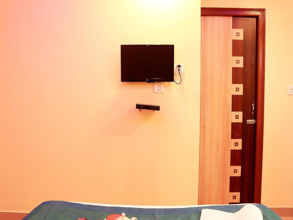 Oyo 1348 Hotel Zaika Inn Hāora Eksteriør billede
